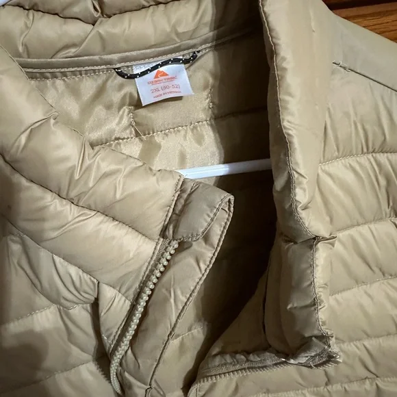 Tan Puffer Vest - Picture 2 of 4